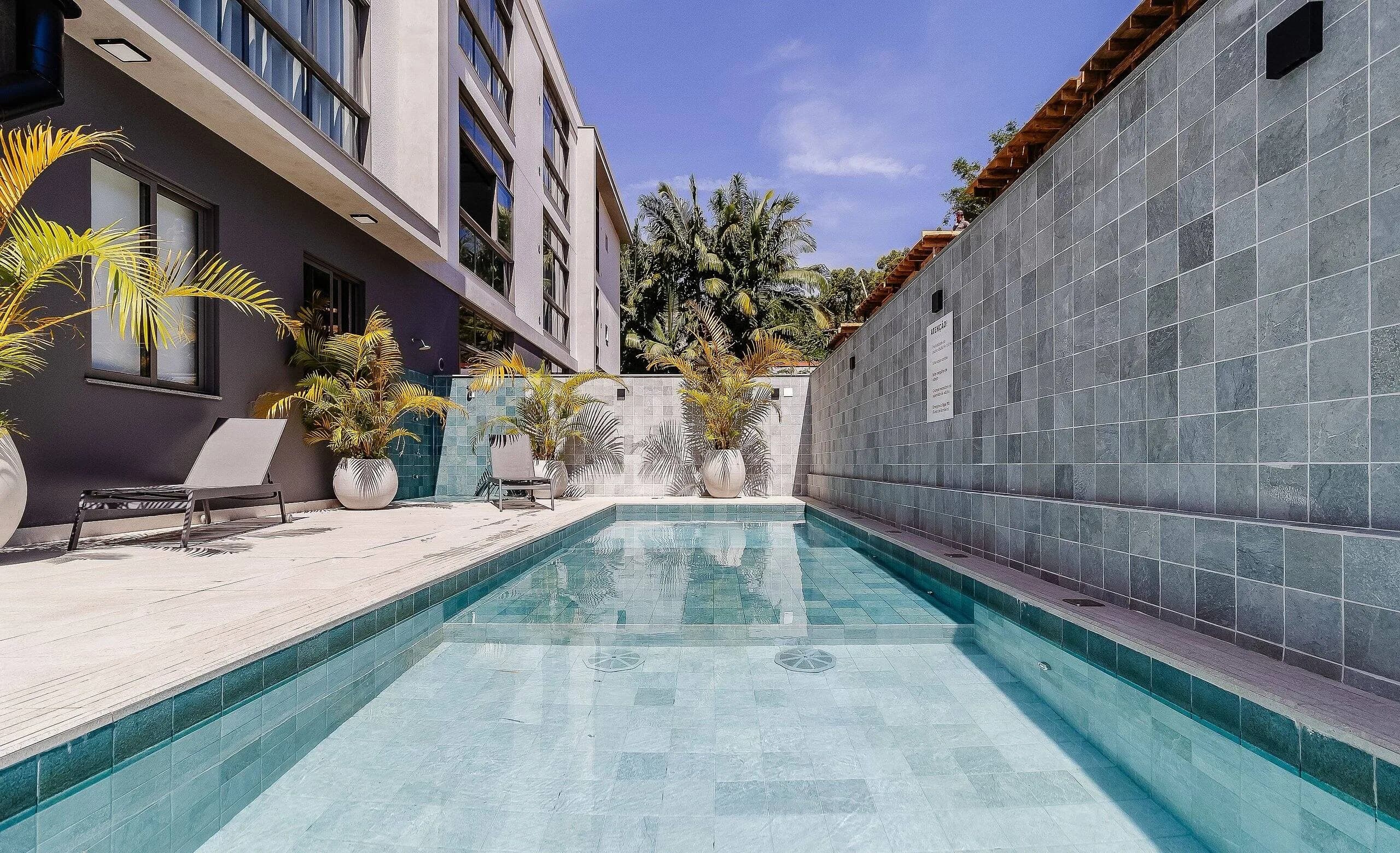 Loft confortável a 750m da praia de Canas TPS312